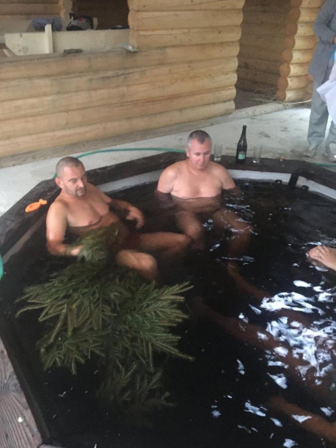 Садиба Барда Ворохта Екстериор снимка